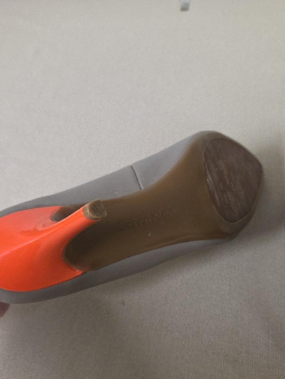 Calvin Klein Leather Taupe Pointed-Toe Pumps with Orange Heel Size 9.5 - Picture 6 of 7